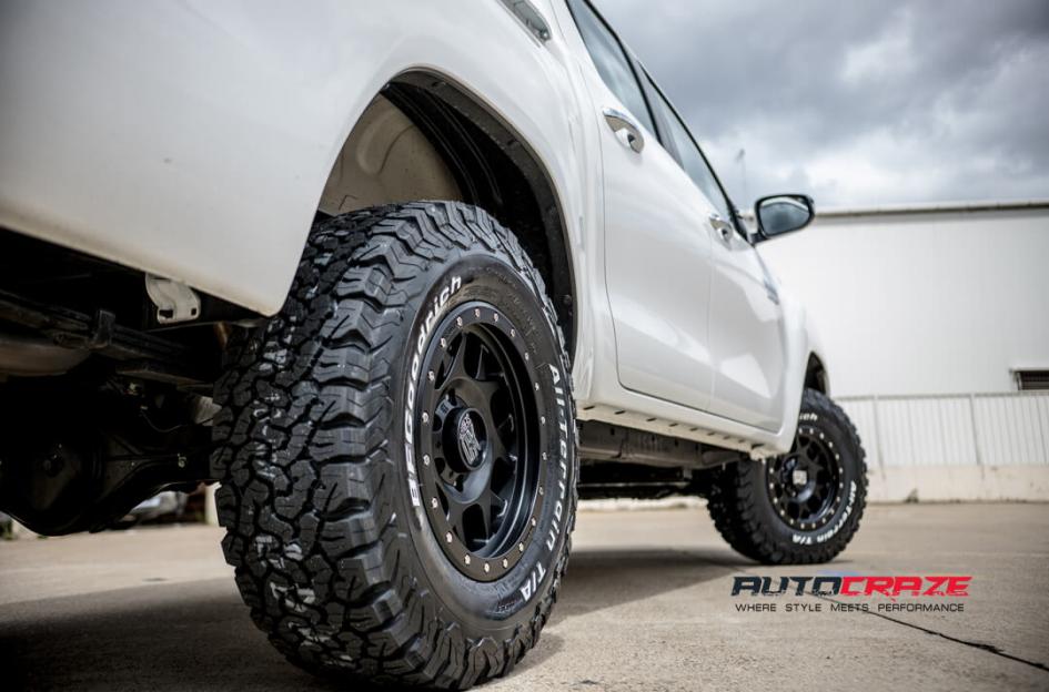 TOYOTA HILUX N80 4WD BULLY XD SATIN BLACK